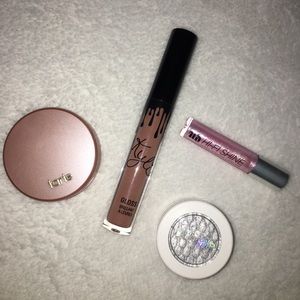 Makeup bundle